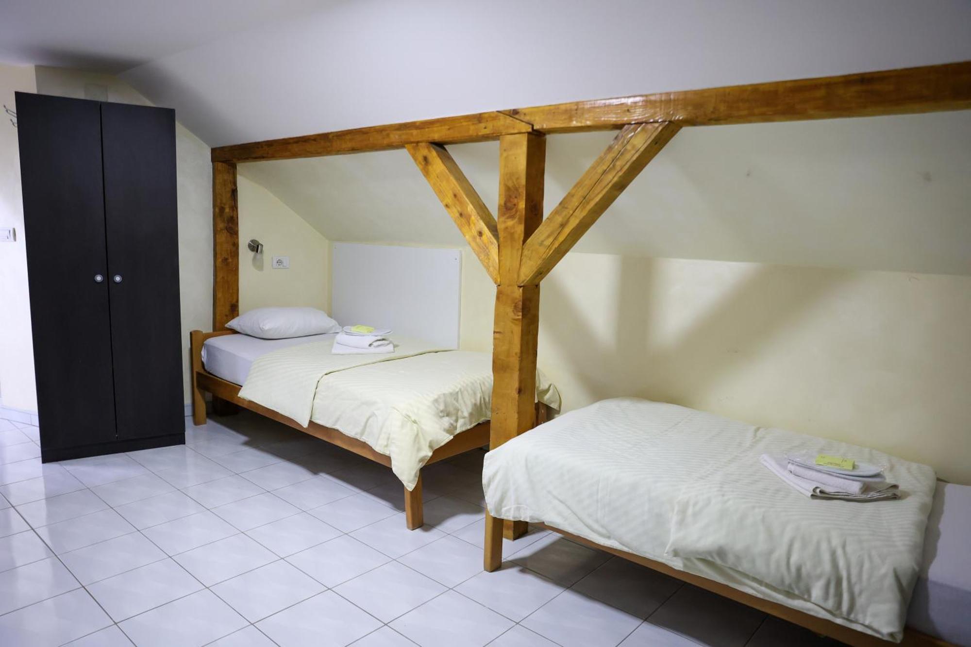 Hotel Marex Centar Jabuka Zewnętrze zdjęcie