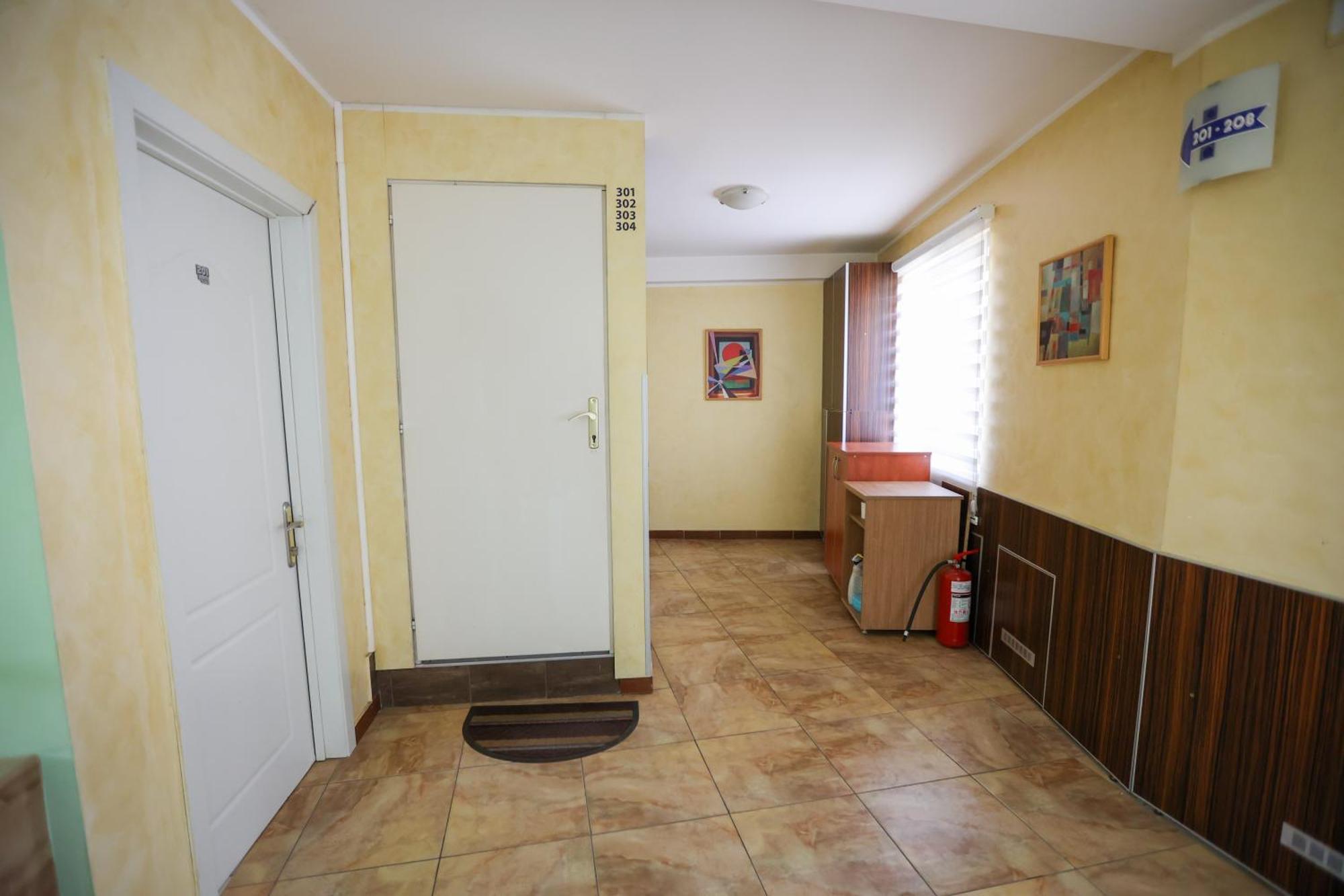 Hotel Marex Centar Jabuka Zewnętrze zdjęcie