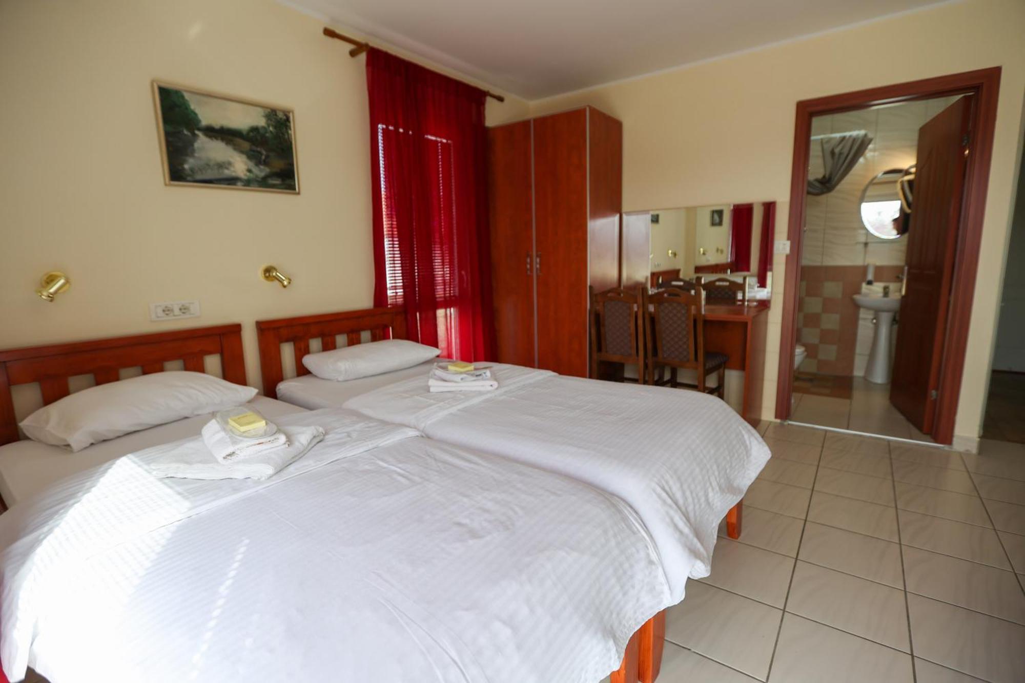 Hotel Marex Centar Jabuka Zewnętrze zdjęcie