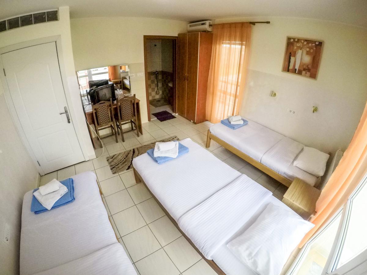 Hotel Marex Centar Jabuka Zewnętrze zdjęcie